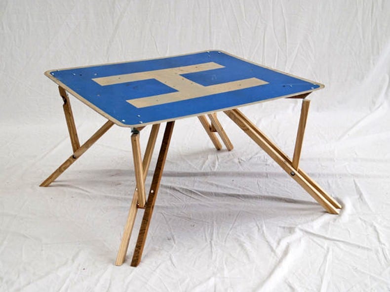 guerilla_furniture_signage_tabletop2