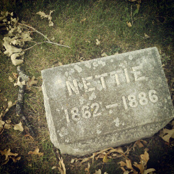old gravestone Nettie