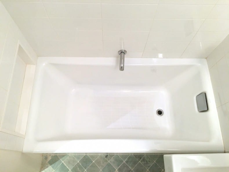 How To Make A 5 Foot Alcove Tub Feel, Best Alcove Bathtub Material